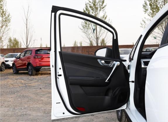 远景X3 2020款 1.5L 手动尊贵型 车厢座椅   前门板