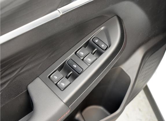 远景X3 2021款 PRO 1.5L 手动精英型 车厢座椅   门窗控制