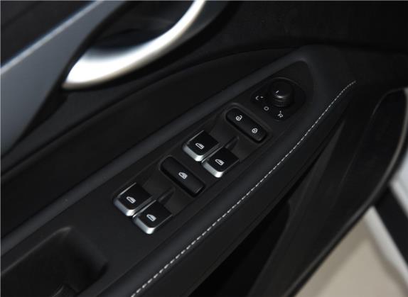 远景S1 2019款 升级版 1.5L 手动幸福版 车厢座椅   门窗控制