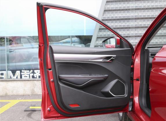 缤瑞 2020款 1.4T CVT豪华型 车厢座椅   前门板