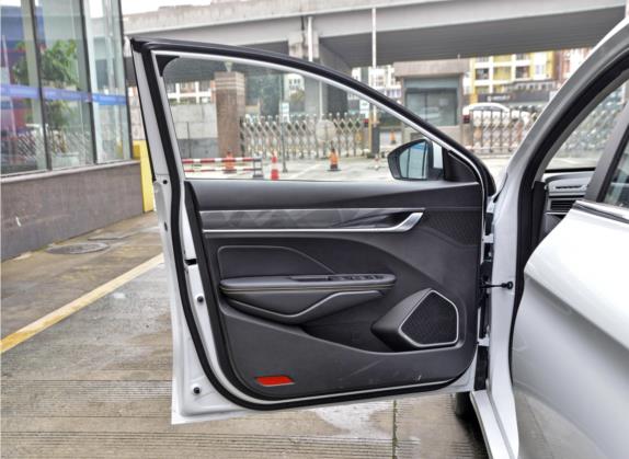 缤瑞 2021款 1.4T CVT亚运版 车厢座椅   前门板