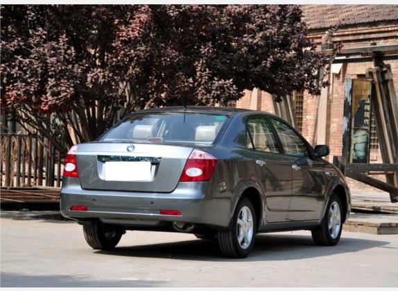 远景 2009款 1.5L 尊贵版 外观   斜后