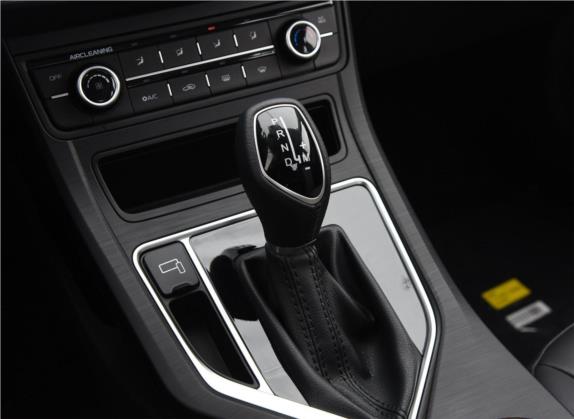 远景 2020款 1.5L CVT亚运版 中控类   挡把