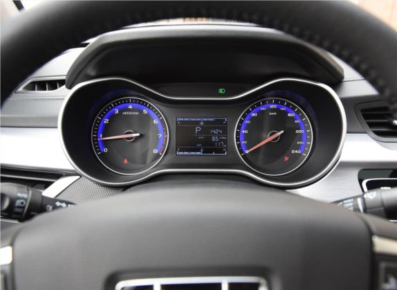 远景 2020款 1.5L CVT尊贵型 中控类   仪表盘
