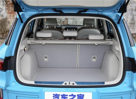 吉利ICON 2020款 1.5TD i9 车厢座椅   后备厢