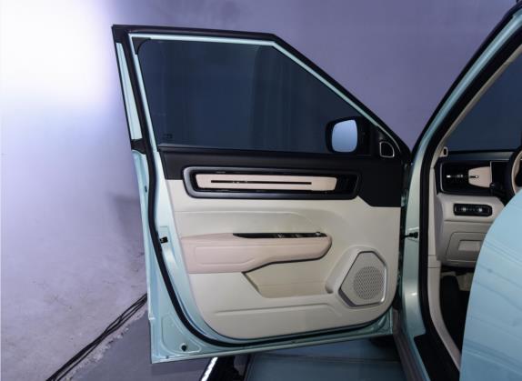 吉利ICON 2023款 1.5TD 巧克力醇臻版 车厢座椅   前门板