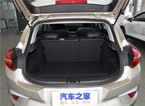 帝豪GSe 2020款 500 领尚型 车厢座椅   后备厢