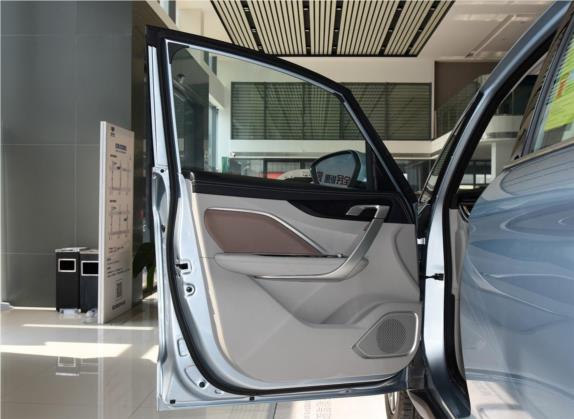 嘉际新能源 2019款 1.5TD PHEV 耀享型 车厢座椅   前门板