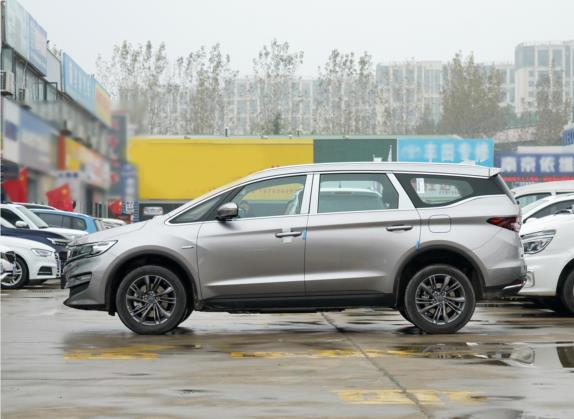 嘉际新能源 2022款 1.5TD PHEV 白金尊贵型 外观   正侧