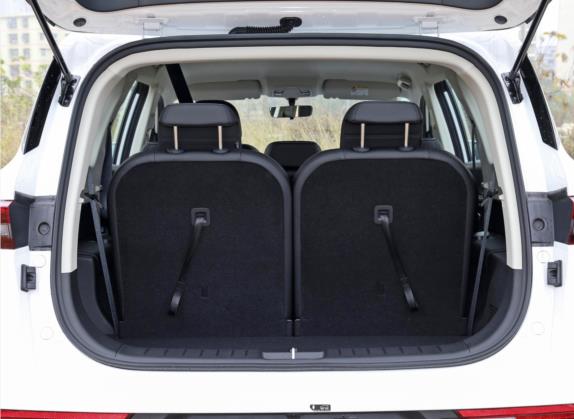 豪越 2020款 1.8TD 自动舒适型 7座 车厢座椅   后备厢