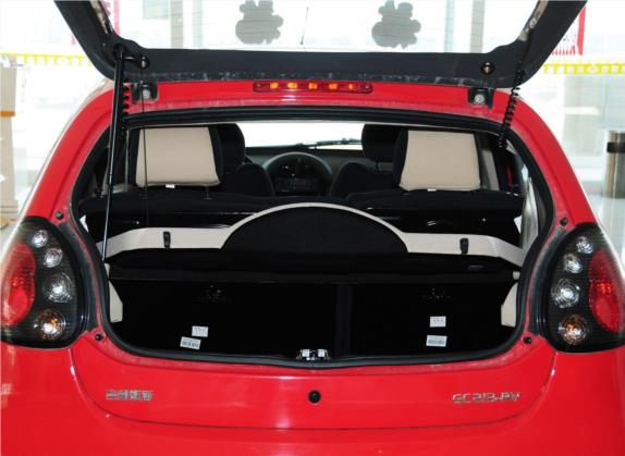 熊猫 2011款 1.3L 手动舒适型Ⅱ 车厢座椅   后备厢