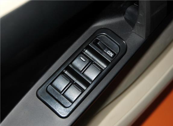 熊猫 2014款 CROSS 1.5L 自动精英型 车厢座椅   门窗控制