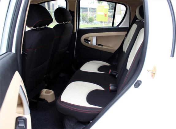 熊猫 2014款 CROSS 1.3L 手动进取型 车厢座椅   后排空间