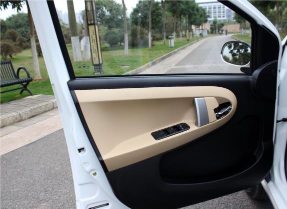 熊猫 2014款 CROSS 1.3L 手动进取型 车厢座椅   前门板