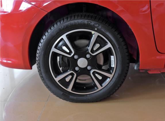 熊猫 2015款 1.0L 手动萌动版 其他细节类   前轮