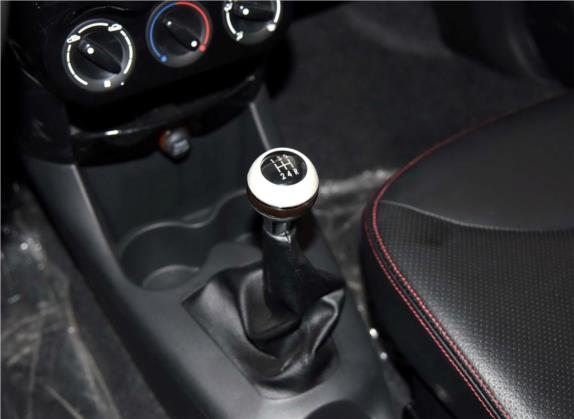 熊猫 2015款 1.0L 手动萌动版 中控类   挡把