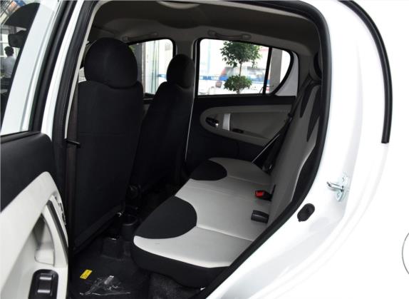 熊猫 2016款 1.0L 手动萌动版 车厢座椅   后排空间