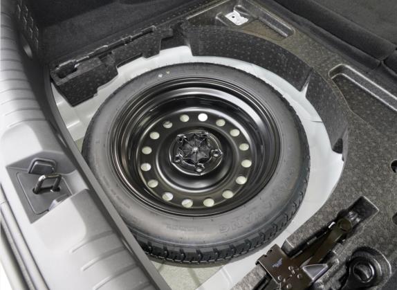 帝豪S 2021款 1.4T CVT豪华型 其他细节类   备胎