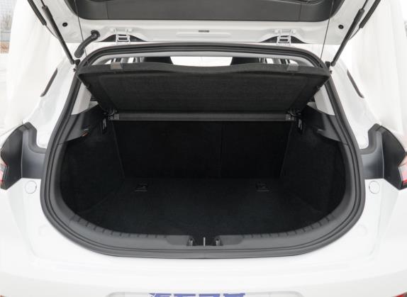 帝豪S 2021款 1.4T CVT豪华型 车厢座椅   后备厢