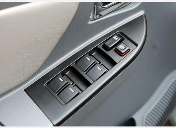 金鹰 2008款 1.5L 手动标准型 车厢座椅   门窗控制