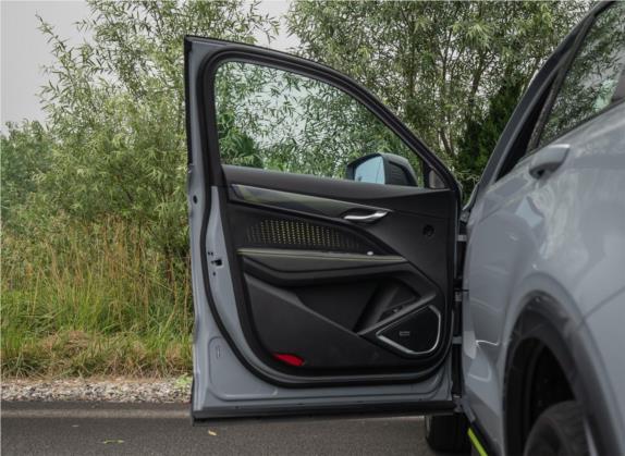 星越S 2021款 2.0TD 自动两驱闪电版 车厢座椅   前门板