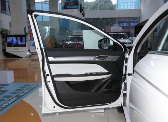 帝豪L 2022款 1.4T CVT旗舰型 车厢座椅   前门板