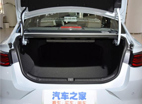 帝豪L 雷神Hi·P 2022款 1.5TD-DHT Pro 100KM Super 睿 车厢座椅   后备厢