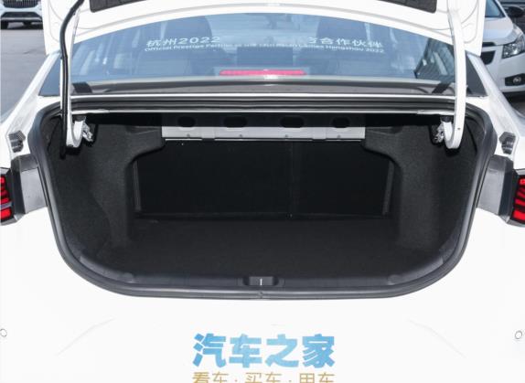 帝豪L 雷神Hi·P 2022款 1.5TD-DHT Pro 100KM Super 净 车厢座椅   后备厢