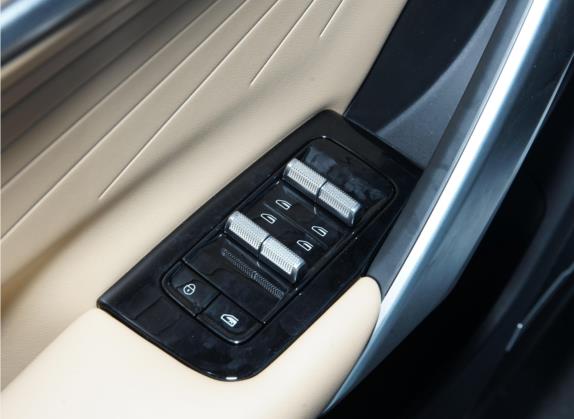 博越L 2023款 2.0TD DCT尊贵型 车厢座椅   门窗控制