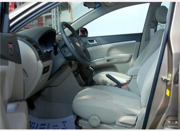 经典帝豪 2009款 三厢 1.8L 手动舒适型 车厢座椅   前排空间