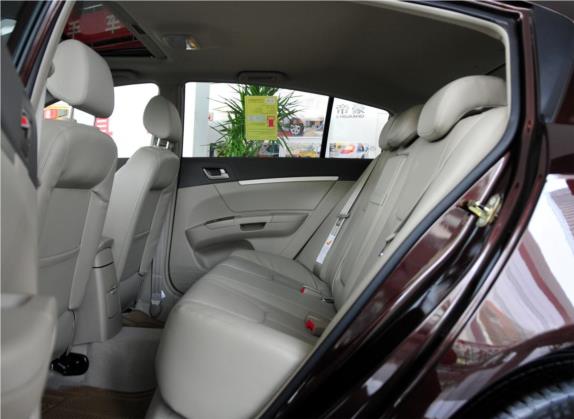 经典帝豪 2010款 两厢 1.5L 手动尊贵型 车厢座椅   后排空间