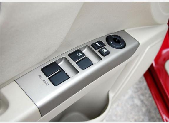 经典帝豪 2010款 两厢 1.8L 手动舒适型 车厢座椅   门窗控制