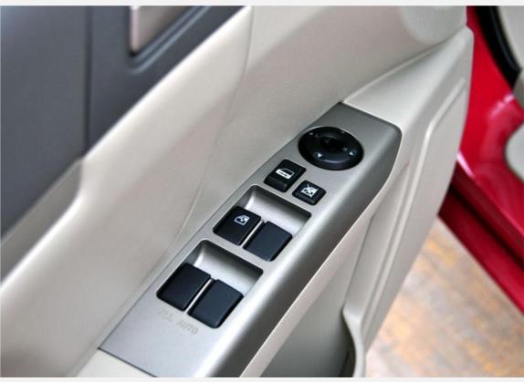 经典帝豪 2010款 两厢 1.8L 手动豪华型 车厢座椅   门窗控制