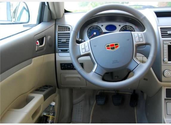 经典帝豪 2010款 两厢 1.8L 手动尊贵型 中控类   驾驶位