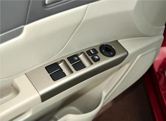 经典帝豪 2010款 两厢 1.8L CVT豪华型 车厢座椅   门窗控制