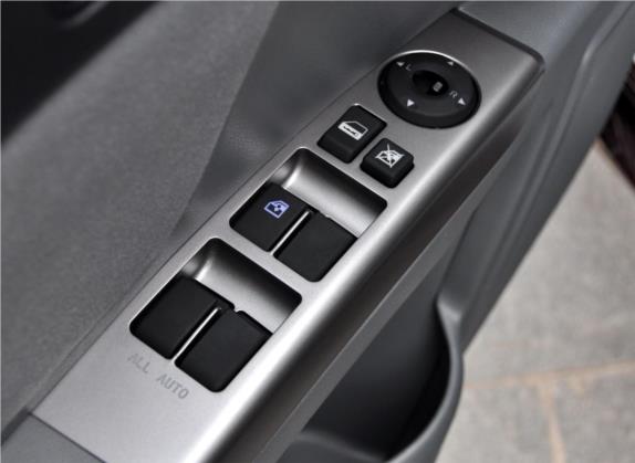 经典帝豪 2012款 三厢 1.5L 手动舒适型 车厢座椅   门窗控制
