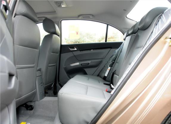 经典帝豪 2012款 三厢 1.8L 手动豪华型 车厢座椅   后排空间