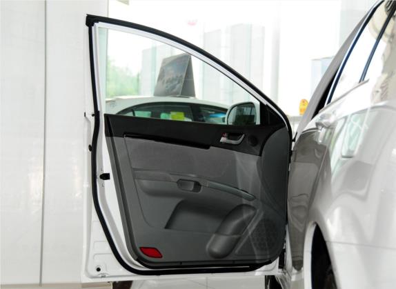 经典帝豪 2012款 三厢 1.5L 手动超悦型 车厢座椅   前门板