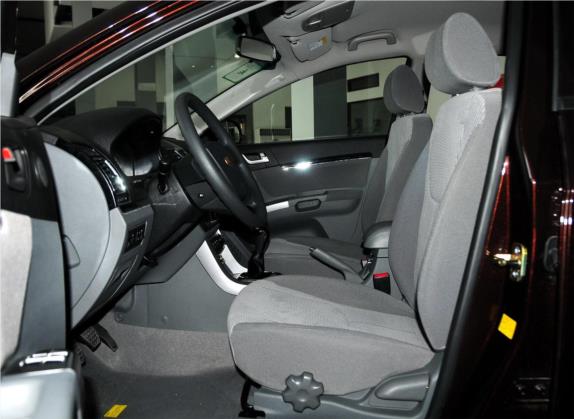 经典帝豪 2012款 三厢 1.5L 手动超悦惠民型 车厢座椅   前排空间