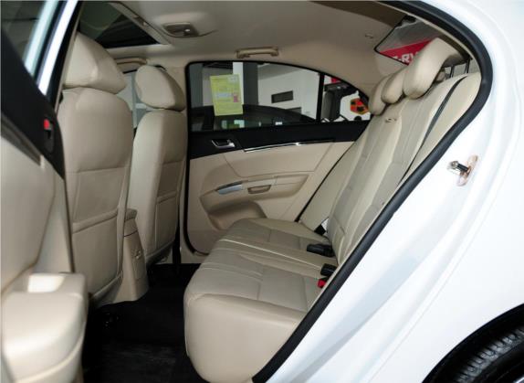 经典帝豪 2013款 三厢 1.8L 手动尊贵型 车厢座椅   后排空间
