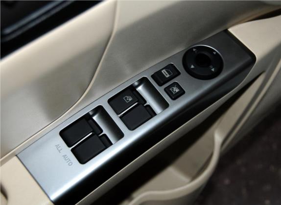 经典帝豪 2013款 三厢 1.8L 手动尊贵型 车厢座椅   门窗控制