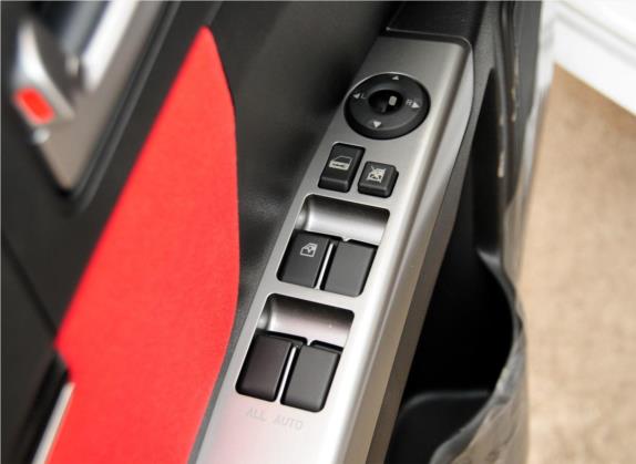 经典帝豪 2013款 两厢 1.5L 手动精英型 车厢座椅   门窗控制