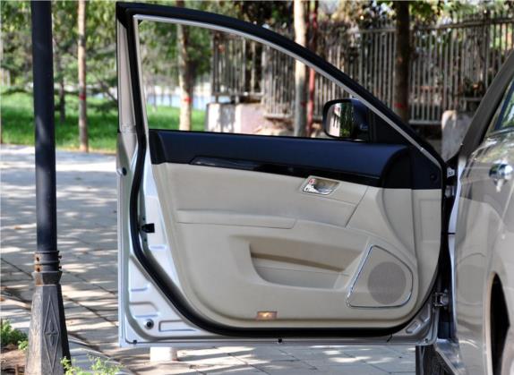 吉利EC8 2011款 2.4L 自动行政版 车厢座椅   前门板