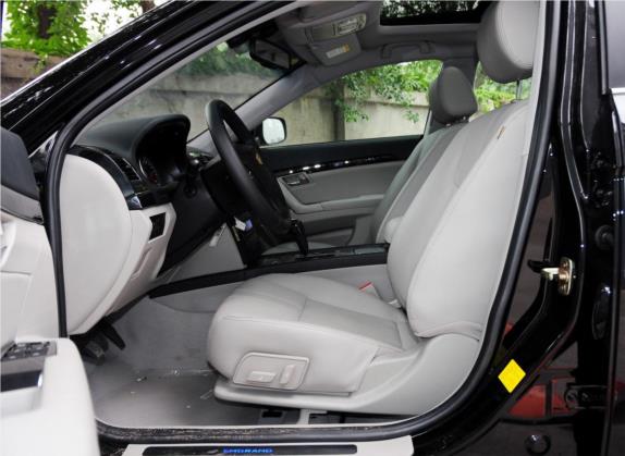 吉利EC8 2013款 2.4L 自动尊贵型 车厢座椅   前排空间