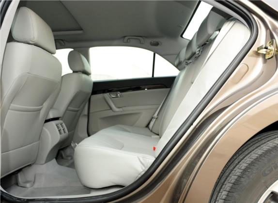 吉利EC8 2013款 2.4L 自动行政型 车厢座椅   后排空间