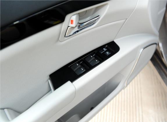 吉利EC8 2013款 2.4L 自动行政型 车厢座椅   门窗控制