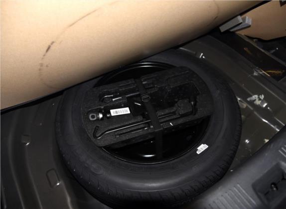 吉利EC8 2015款 2.0L 手动进取型 其他细节类   备胎