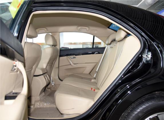 吉利EC8 2015款 2.0L 手动进取型 车厢座椅   后排空间