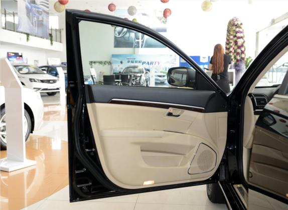 吉利EC8 2015款 2.0L 手动精英型 车厢座椅   前门板