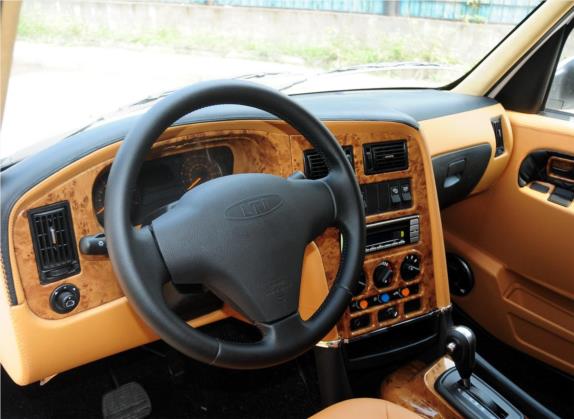 英伦TX4 2012款 2.4L 定制商务型 中控类   驾驶位